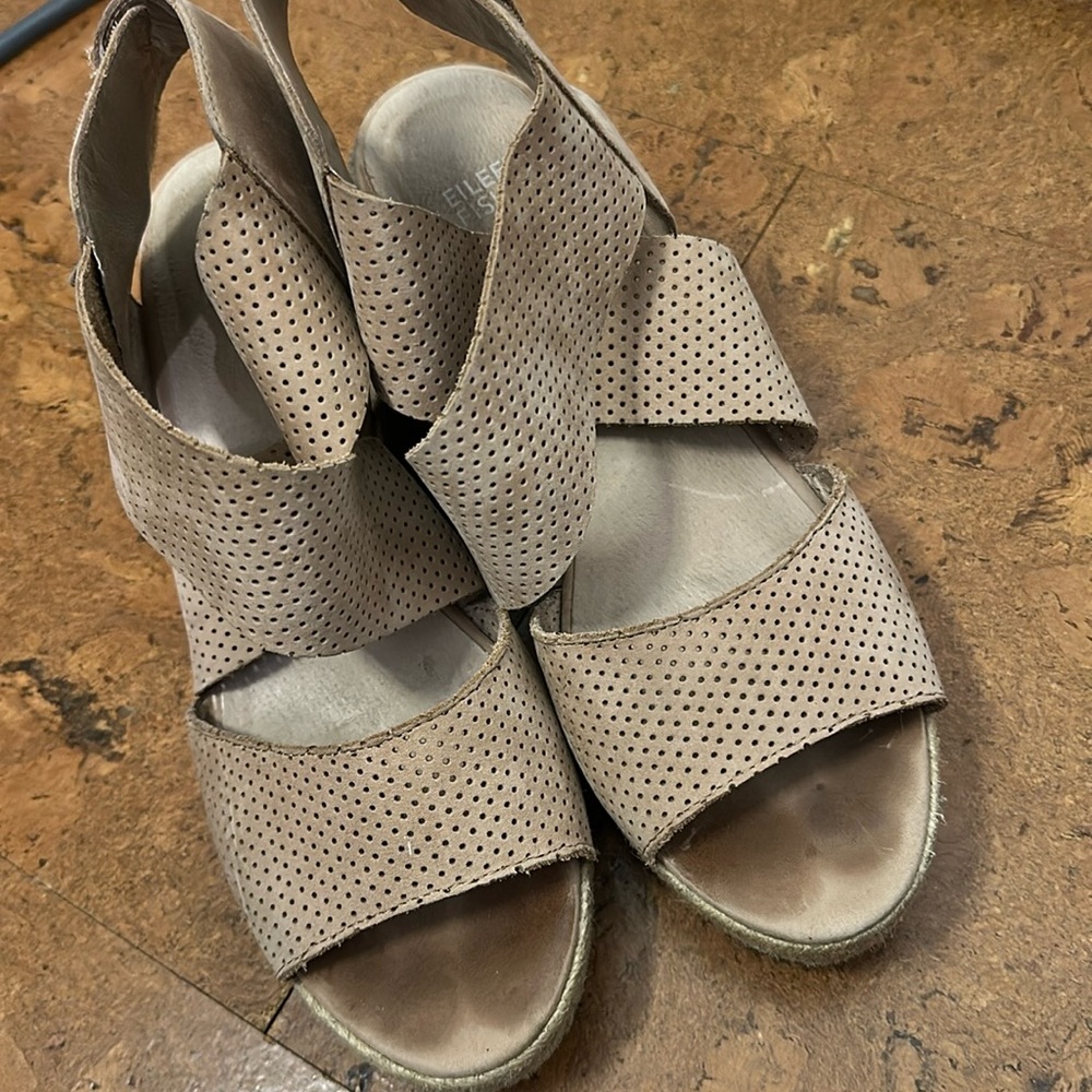 Eileen Fisher Women's Cream Sandals Size 8